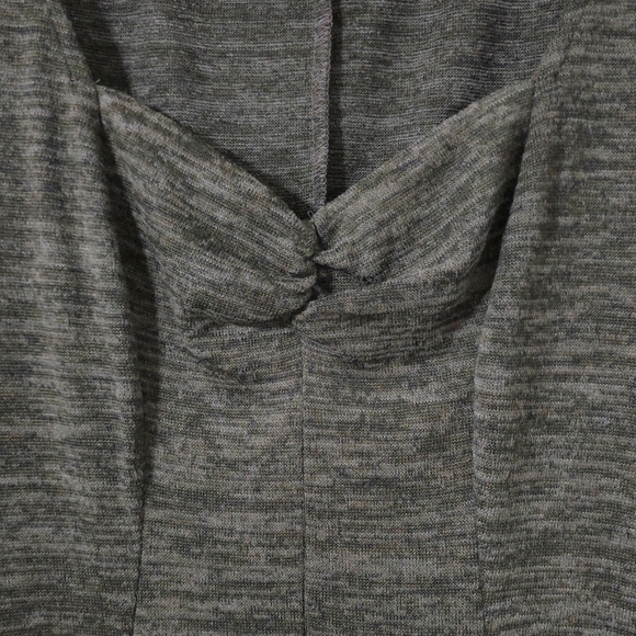 ✨️4/$20. Juniors NWOT Olive Space Dye Knit Sweetheart Neck A-Line Mini Dress - Picture 4 of 12